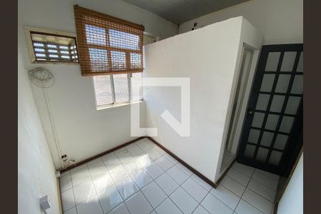 Quarto de apartamento para alugar com 1 quarto, 20m² em Pilares, Rio de Janeiro