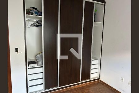 Quarto de apartamento à venda com 3 quartos, 120m² em Alvorada, Contagem