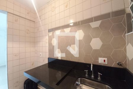 Cozinha de apartamento à venda com 1 quarto, 30m² em Vila Lidia, Campinas