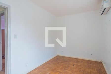 Quarto 1 de apartamento para alugar com 2 quartos, 52m² em Santa Tereza, Porto Alegre