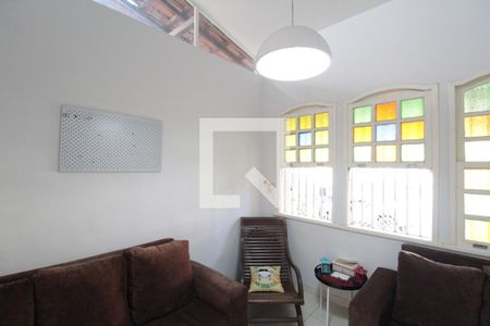 Sala de casa para alugar com 4 quartos, 150m² em Ouro Preto, Belo Horizonte