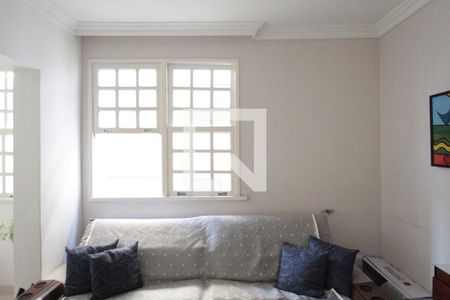 Sala de TV de casa para alugar com 4 quartos, 150m² em Ouro Preto, Belo Horizonte