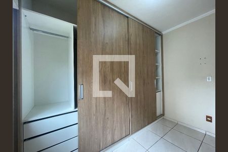 Quarto  de apartamento para alugar com 2 quartos, 49m² em São Miguel, São Leopoldo