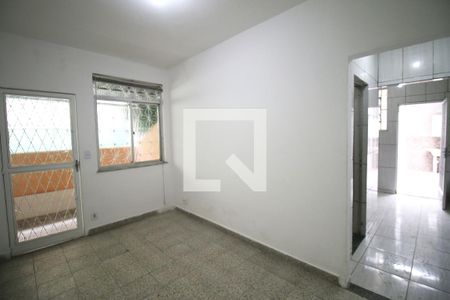 Sala de casa para alugar com 1 quarto, 42m² em Vicente de Carvalho, Rio de Janeiro