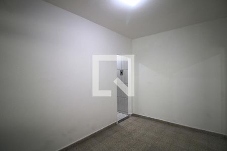 Sala de casa para alugar com 1 quarto, 42m² em Vicente de Carvalho, Rio de Janeiro