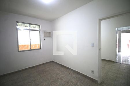 Quarto de casa para alugar com 1 quarto, 42m² em Vicente de Carvalho, Rio de Janeiro