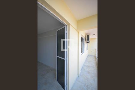 Sala-sacada de apartamento para alugar com 2 quartos, 77m² em Cabral, Nilópolis