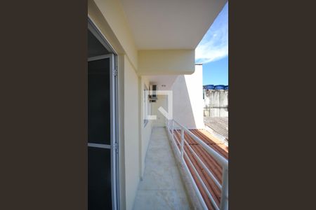 Sala-sacada de apartamento para alugar com 2 quartos, 77m² em Cabral, Nilópolis