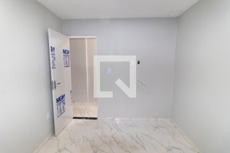 Quarto de apartamento para alugar com 2 quartos, 50m² em Vila Santa Cruz, Duque de Caxias