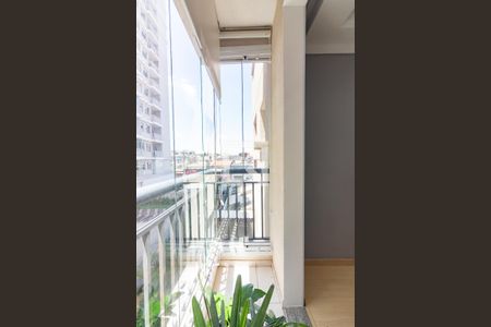 Sacada de apartamento para alugar com 2 quartos, 52m² em Padroeira, Osasco