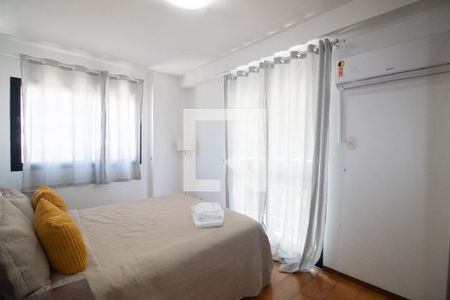 Suíte 1 de apartamento à venda com 2 quartos, 70m² em Ipanema, Rio de Janeiro