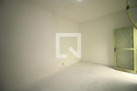 Sala de casa para alugar com 2 quartos, 82m² em Penha Circular, Rio de Janeiro