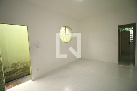 Sala de casa para alugar com 2 quartos, 82m² em Penha Circular, Rio de Janeiro