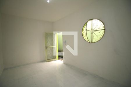 Sala de casa para alugar com 2 quartos, 82m² em Penha Circular, Rio de Janeiro