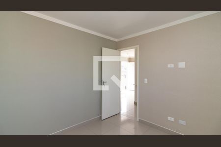 Quarto 1 de apartamento para alugar com 2 quartos, 40m² em Parque Paineiras, São Paulo