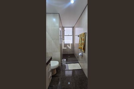 Banheiro de apartamento à venda com 3 quartos, 104m² em Santa Efigênia, Belo Horizonte