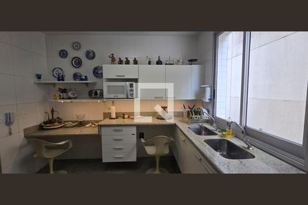 Cozinha de apartamento à venda com 3 quartos, 104m² em Santa Efigênia, Belo Horizonte