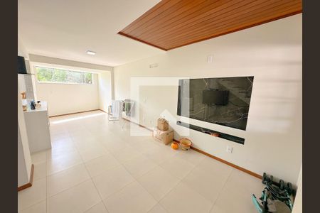 Sala de TV de apartamento para alugar com 2 quartos, 100m² em Ingleses do Rio Vermelho, Florianópolis