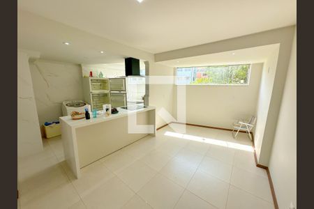 Sala  de apartamento para alugar com 2 quartos, 100m² em Ingleses do Rio Vermelho, Florianópolis