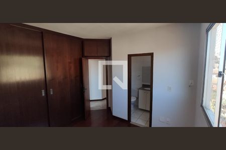 Quarto de apartamento à venda com 3 quartos, 163m² em Santa Efigênia, Belo Horizonte