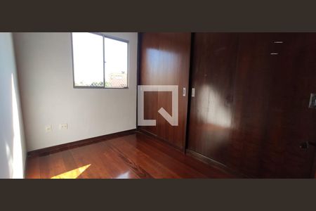 Quarto de apartamento à venda com 3 quartos, 163m² em Santa Efigênia, Belo Horizonte