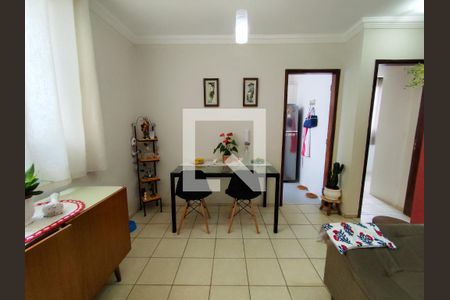 Sala de apartamento à venda com 2 quartos, 40m² em Palmares, Belo Horizonte