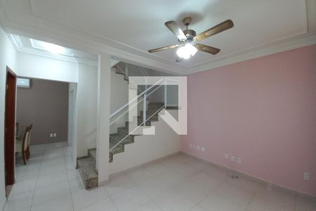 Sala de casa para alugar com 3 quartos, 234m² em Parque Via Norte, Campinas