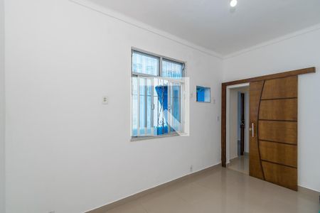 Quarto 1 de casa para alugar com 2 quartos, 100m² em Cordovil, Rio de Janeiro