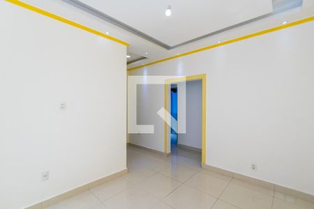 Sala de casa para alugar com 2 quartos, 100m² em Cordovil, Rio de Janeiro