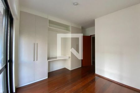 Quarto 1 de apartamento para alugar com 2 quartos, 102m² em Flamengo, Rio de Janeiro