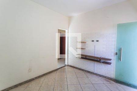 Sala de kitnet/studio para alugar com 2 quartos, 80m² em Aparecida, Belo Horizonte