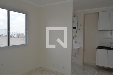 Sala de apartamento para alugar com 2 quartos, 37m² em Cambuci, São Paulo