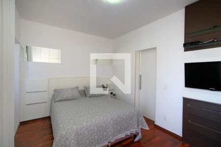 Suite de apartamento à venda com 3 quartos, 140m² em Santa Lúcia, Belo Horizonte