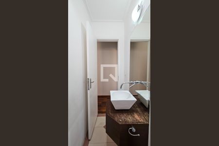 Lavabo de casa para alugar com 4 quartos, 125m² em Vila Nova Caledonia, São Paulo