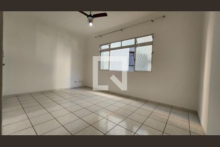 Sala de apartamento para alugar com 2 quartos, 74m² em Gonzaga, Santos