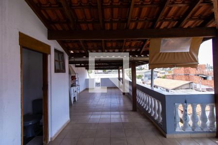 Casa para alugar com 420m², 3 quartos e 2 vagas Casa para alugar com 420m², 3 quartos e 2 vagasVaranda andar superior