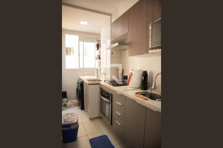 Cozinha e Lavanderia de apartamento para alugar com 2 quartos, 58m² em Jardim das Colinas, Hortolândia