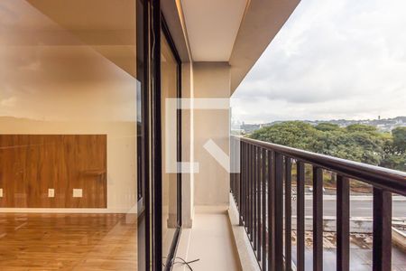 Varanda de kitnet/studio para alugar com 1 quarto, 25m² em Pinheiros, São Paulo