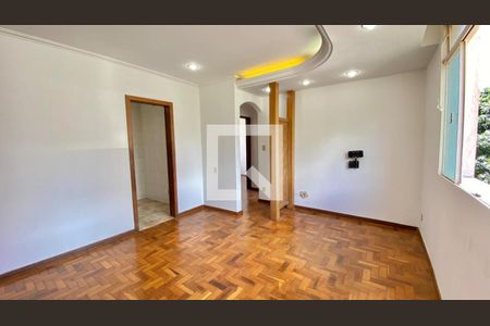 sala de apartamento à venda com 2 quartos, 84m² em Padre Eustáquio, Belo Horizonte