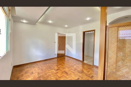 sala de apartamento à venda com 2 quartos, 84m² em Padre Eustáquio, Belo Horizonte