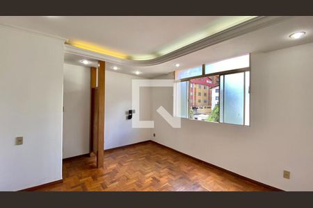 sala de apartamento à venda com 2 quartos, 84m² em Padre Eustáquio, Belo Horizonte