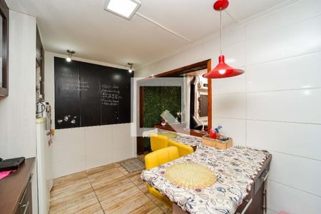 Casa à venda com 213m², 3 quartos e 2 vagas Casa à venda com 213m², 3 quartos e 2 vagasCozinha