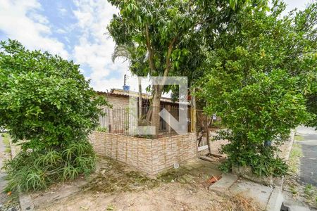 Casa à venda com 213m², 3 quartos e 2 vagas Casa à venda com 213m², 3 quartos e 2 vagasFachada