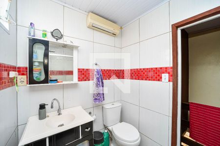 Casa à venda com 213m², 3 quartos e 2 vagas Casa à venda com 213m², 3 quartos e 2 vagasBanheiro 2