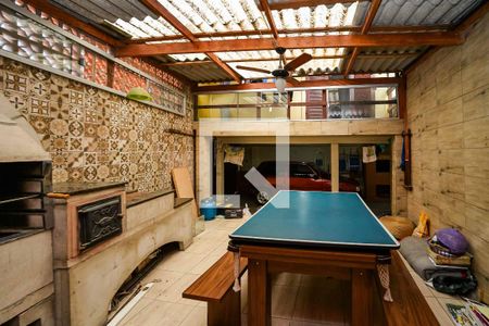 Casa à venda com 213m², 3 quartos e 2 vagas Casa à venda com 213m², 3 quartos e 2 vagasEspaço Gourmet