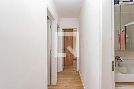 Corredor de apartamento para alugar com 3 quartos, 62m² em Jardim Celeste, São Paulo