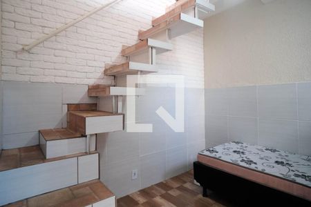 Quarto 1 de kitnet/studio para alugar com 1 quarto, 30m² em Jardim Aricanduva, São Paulo