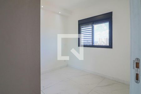 Quarto 2 de apartamento para alugar com 2 quartos, 40m² em Jardim do Lago, São Paulo