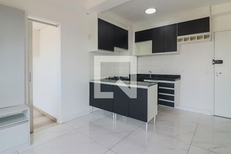 Sala de apartamento para alugar com 2 quartos, 40m² em Jardim do Lago, São Paulo