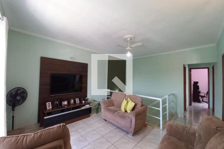 Sala de TV de casa à venda com 3 quartos, 225m² em Parque Via Norte, Campinas